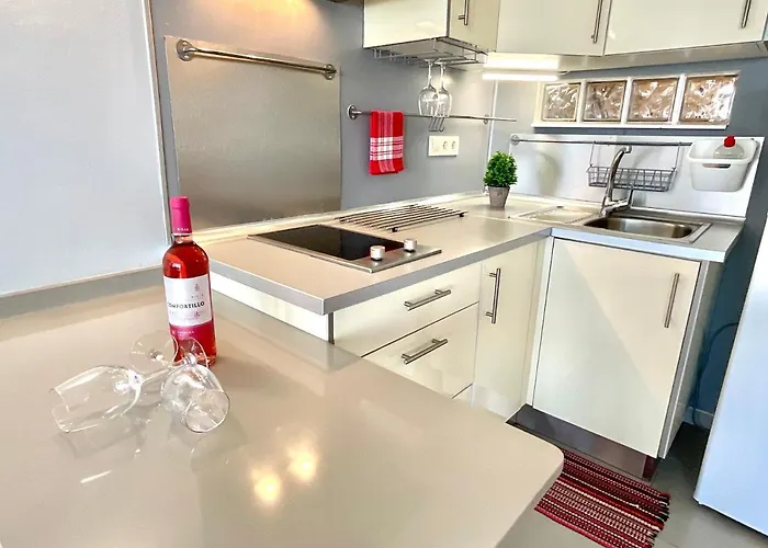 アパート Rest&pool *